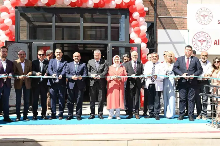 Eskişehir’in yeni sağlık yerleşkesi, Vali Yılmaz’ın katılımıyla açıldı
