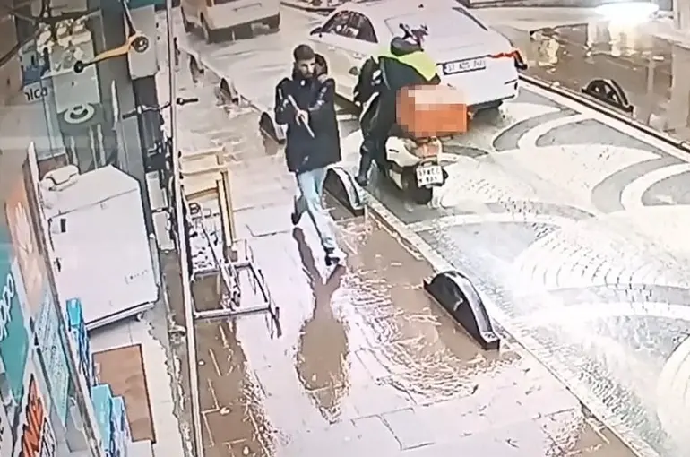 Etrafa ateş açıp 4 kişiyi yaralayan şahıs yakalandı
