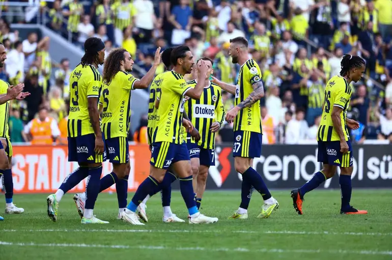 Fenerbahçe, 2 sezon sonra ilk yarıda 5 gol attı
