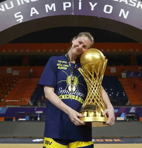 Fenerbahçe, Emma Meesseman ile sözleşme yeniledi
