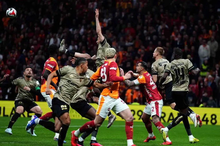 Galatasaray ile Kocaelispor 43. randevuda
