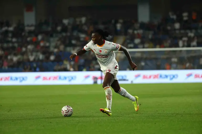 Galatasaray’da Rafael Leao ve Deniz Gül, ilk kez forma giydi
