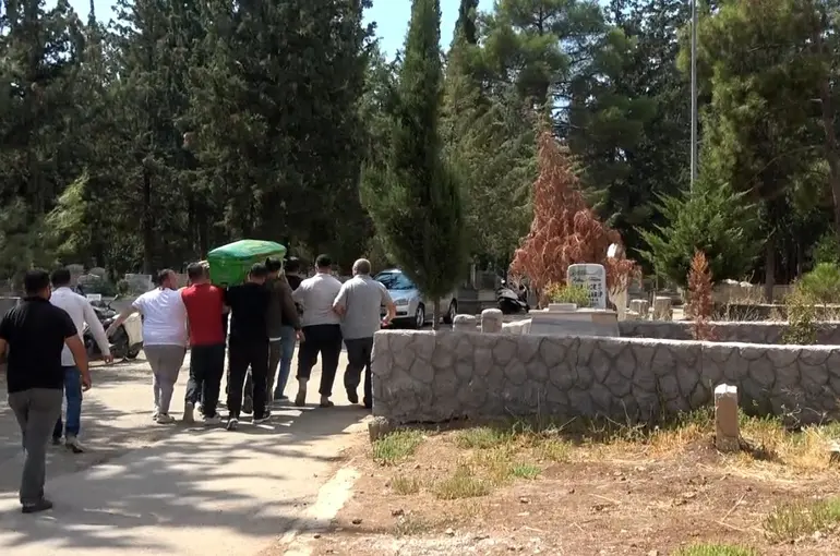 Gaziantep’te eşi tarafından öldürülen kadın Kilis’te defnedildi
