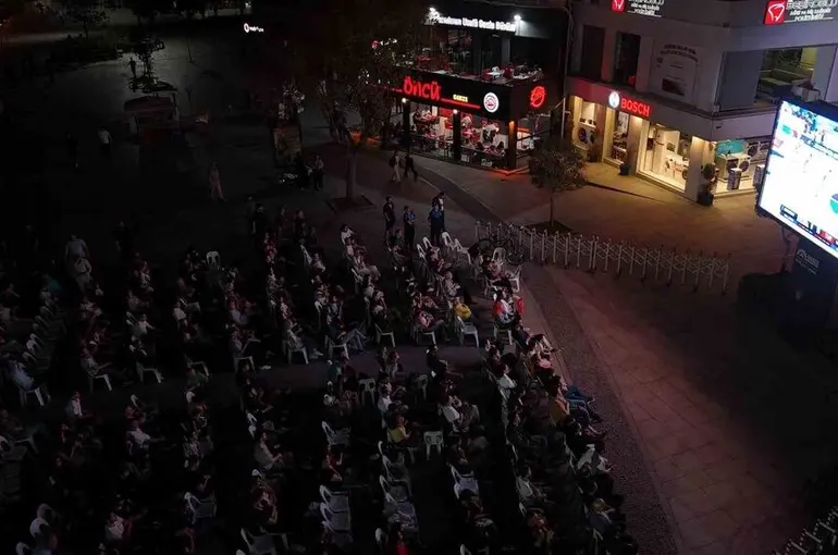 Gebze’de dev ekranda milli final heyecanı yaşanacak
