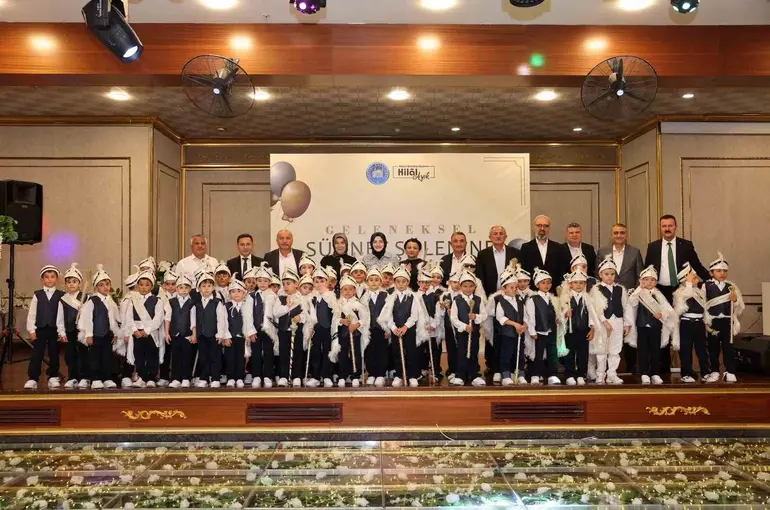 Geleneksel  sünnet şöleni coşkusu
