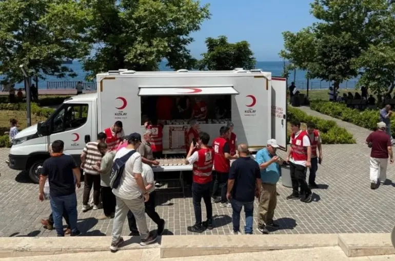 Genç Kızılay’dan anlamlı hareket
