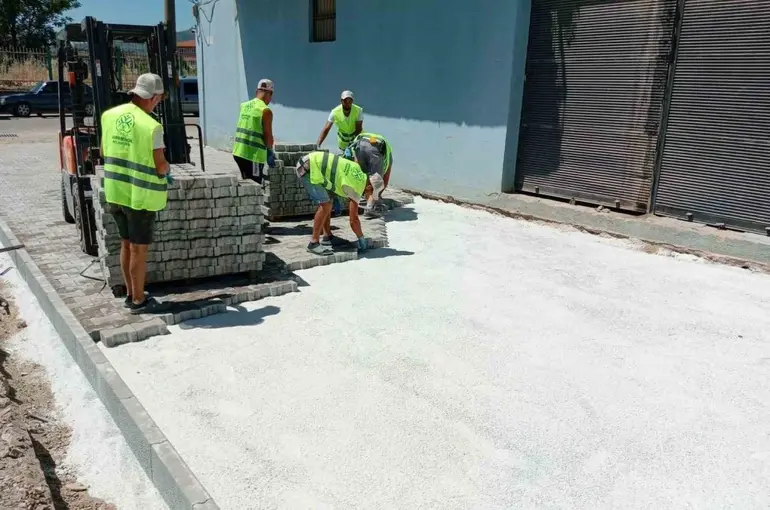 Germencik’te üstyapı çalışmaları başladı
