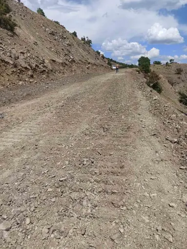 Gökdere-Beyhan sahil yolunda çalışmalar başladı
