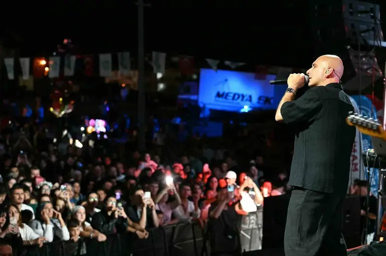 Gölmarmara, Ahmetli ve Gördes’te kurtuluş yıldönümü konserleri
