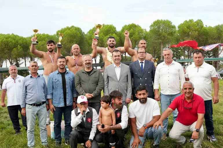 Gömeç’te Güreş heyecanı yaşandı
