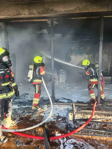 Gömeç’te site deposunda korkutan yangın
