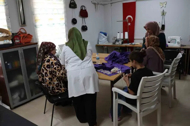 Haliliye’de kadınlara meslek ve eğitim desteği
