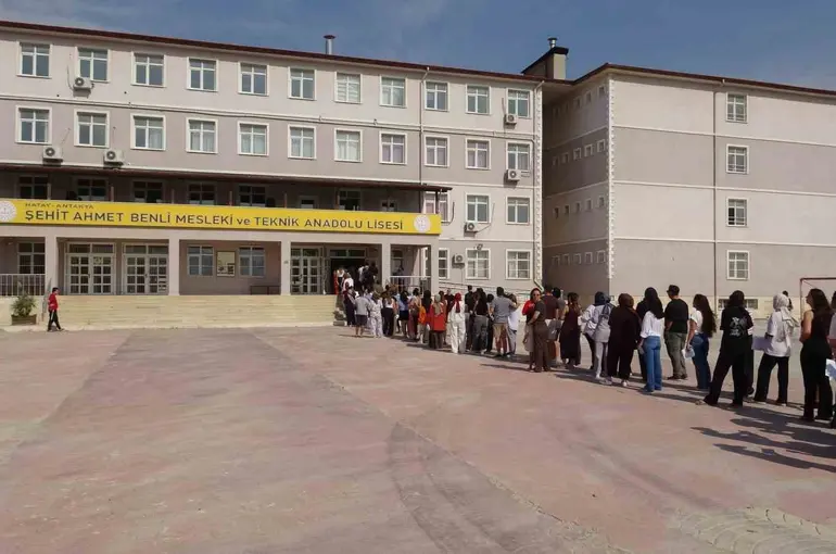 Hatay’da adayların KPSS maratonu başladı
