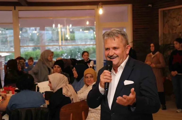 Hilaltepe’de Anneler Günü coşkusu
