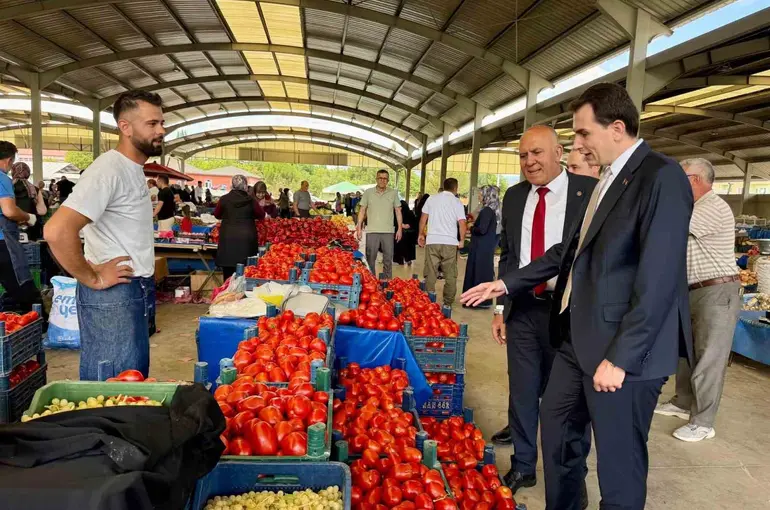 Hisarcık Kaymakamı Atam ve Başkan Demirtaş’tan pazar yeri ziyareti

