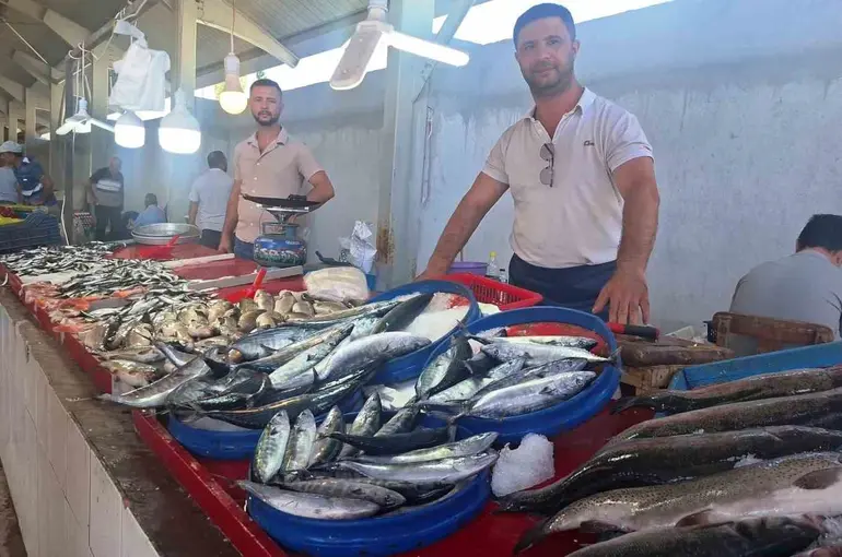 Hisarcık’ta vatandaşların en çok tercih ettiği balık türü palamut oldu
