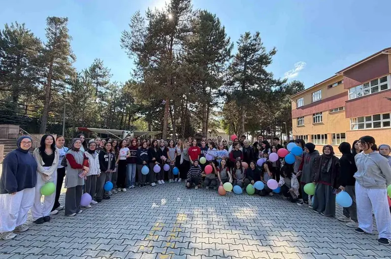 Hitit Üniversitesinden "11 Ekim Dünya Kız Çocukları Günü" etkinliği
