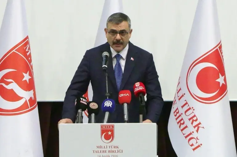 İçişleri Bakanı Çiftçi: "Siyaset, halka hizmeti Hakk'a hizmet bilerek çalışmaktır