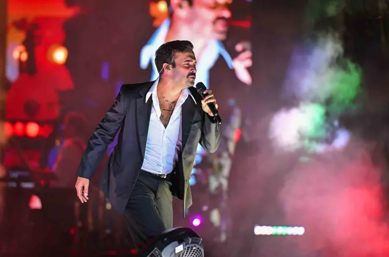İEF geceleri müzik ve kahkaha dolu
