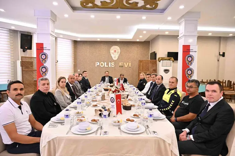 İl Emniyet Müdürü Yılmaz, gaziler ile bir araya geldi
