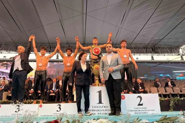 İlkadımlı Güreşçi Oğuzhan Kaya’dan gümüş madalya

