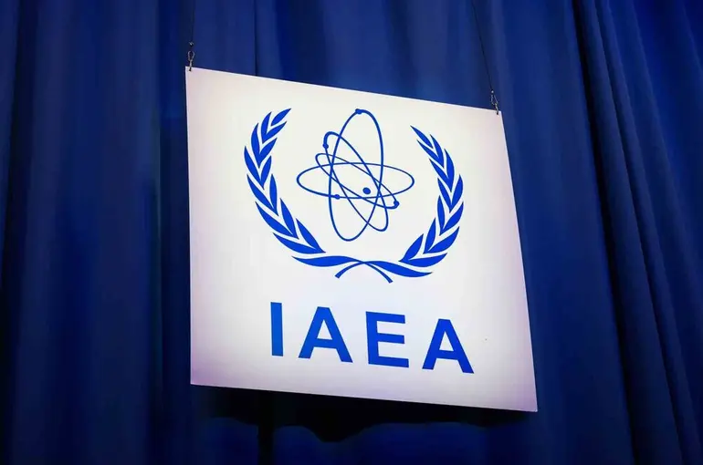 İran, UAEA ile işbirliğini askıya alacak
