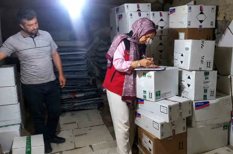 İscehisar’da zirai ilaç bayilerine denetim
