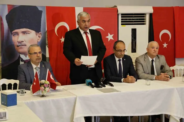 İYİ Parti’den 5 ilçe başkanı istifa etti
