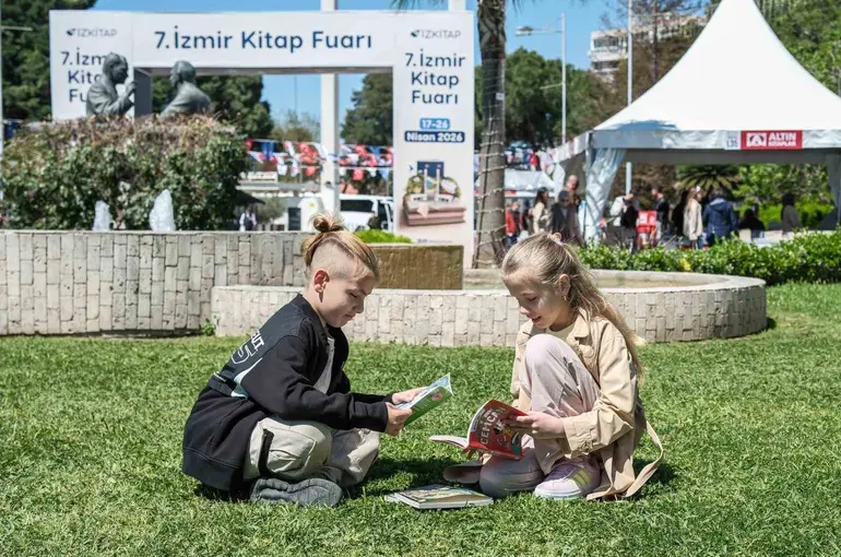 İZKİTAP - 8. İzmir Kitap Fuarı açılıyor
