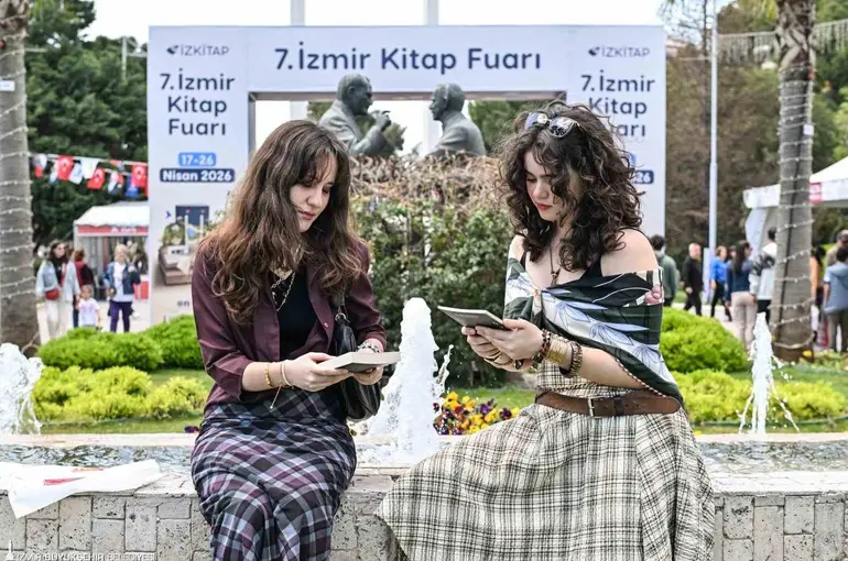 İZKİTAP sonbaharda Kültürpark’ta
