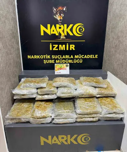 İzmir’de zehir tacirlerine ikili darbe: Kilolarca zehir ele geçirildi
