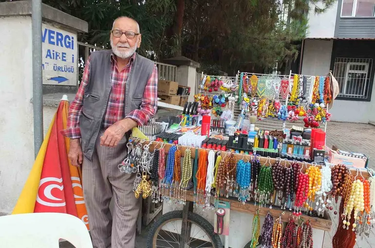 İzmirli Nuri dede Burhaniye de şifa buldu
