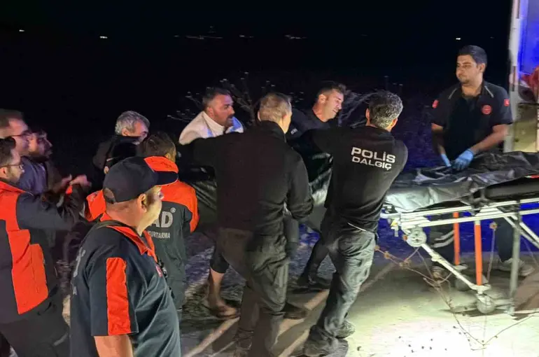 İznik Gölü’nde kayıp öğretmenin cansız bedenine ulaşıldı

