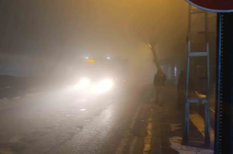 Kahramanmaraş sise teslim oldu, göz gözü görmedi
