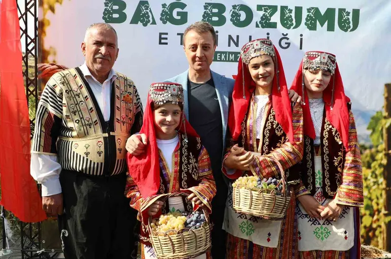 Kahramanmaraş’ta geleneksel bağ bozumu heyecanı
