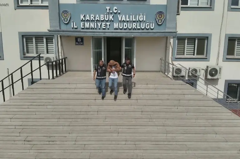 Karabük’te sahte 11 bin 700 dolar ele geçirildi
