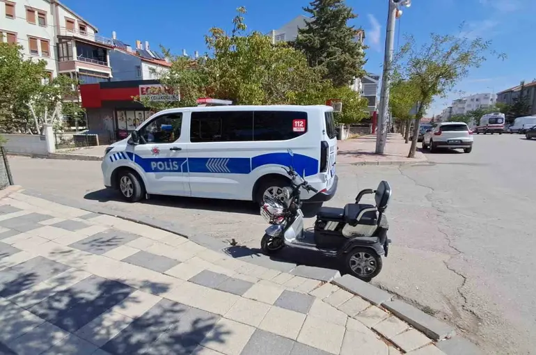Karaman’da 3 tekerlekli elektrikli bisiklet devrildi: 1 yaralı
