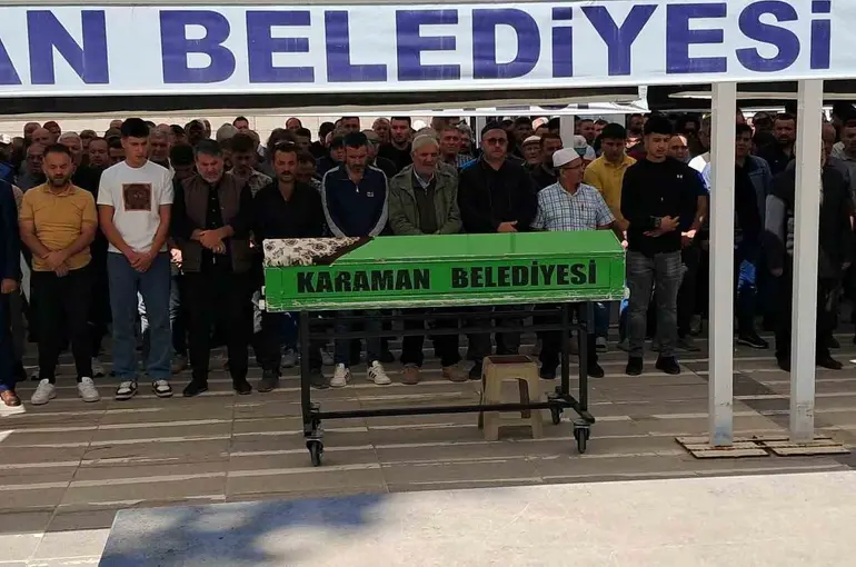 Karaman’da evlerinde ölü bulunan karı koca toprağa verildi
