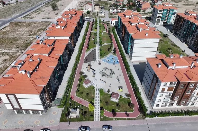 Karatay’ın şehircilik tecrübesi yayına dönüşüyor
