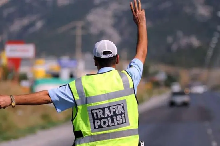 Karayolları duyurdu! Ankara-Konya yolu trafiğe kapatıldı