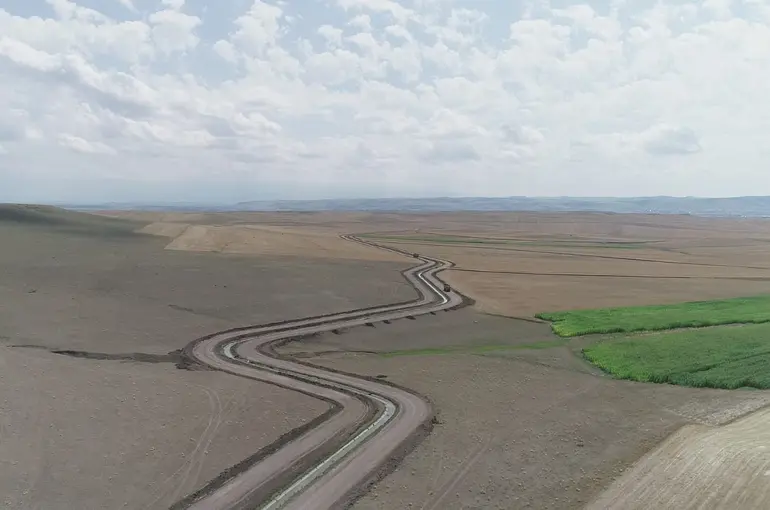 Kars’ta 200 bin dekarlık tarım arazisi yeniden şekilleniyor
