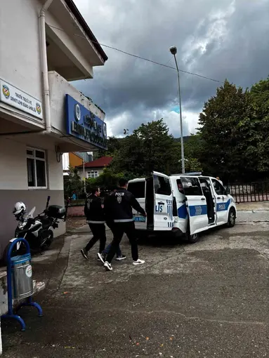 Kastamonu’da tartıştığı kişiyi bıçakla yaralayan şüpheli tutuklandı
