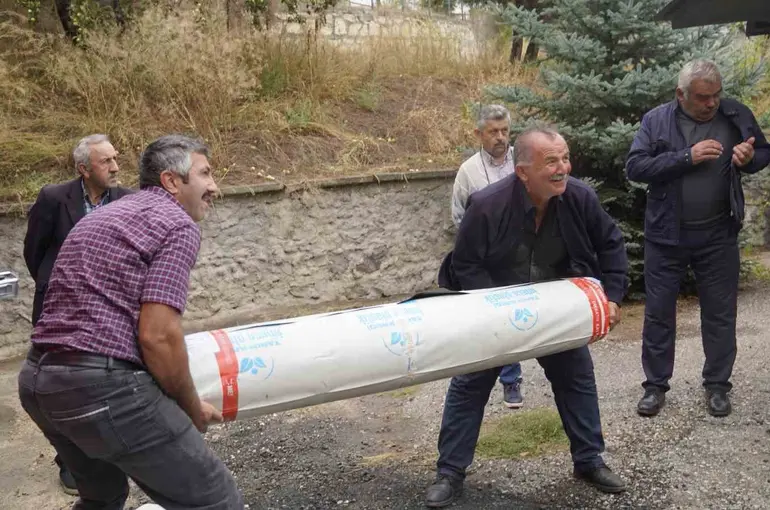 Kastamonu’da üreticiye 5 milyon TL’lik sera örtüsü desteği
