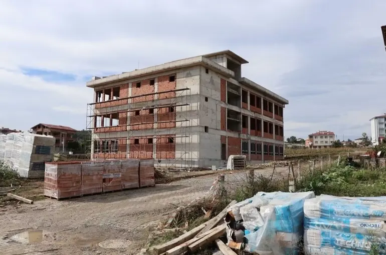 Kavak’a 16 derslikli ortaokul
