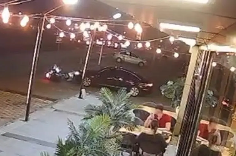 Kayseri’de bir garip kaza, motosiklet kendisine yol veren otomobile çarptı: 1 yaralı
