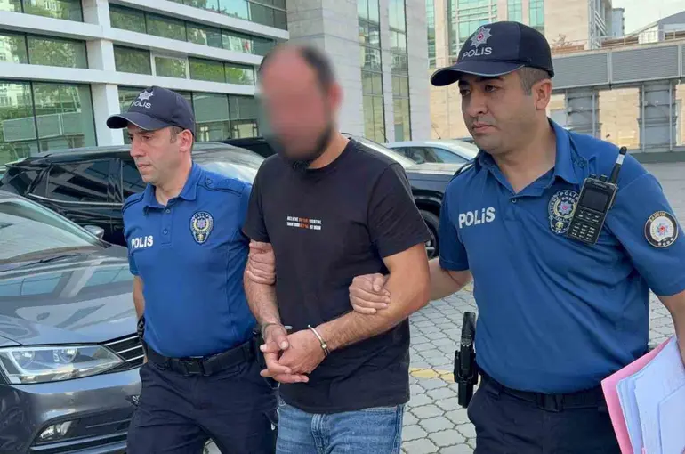 Kazada ağır yaralanan 17 yaşındaki çocuk hayatını kaybetti, sürücü tutuklandı
