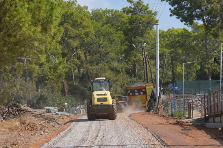Keşefli Mahallesi’nde 2 kilometrelik yol asfaltla buluştu
