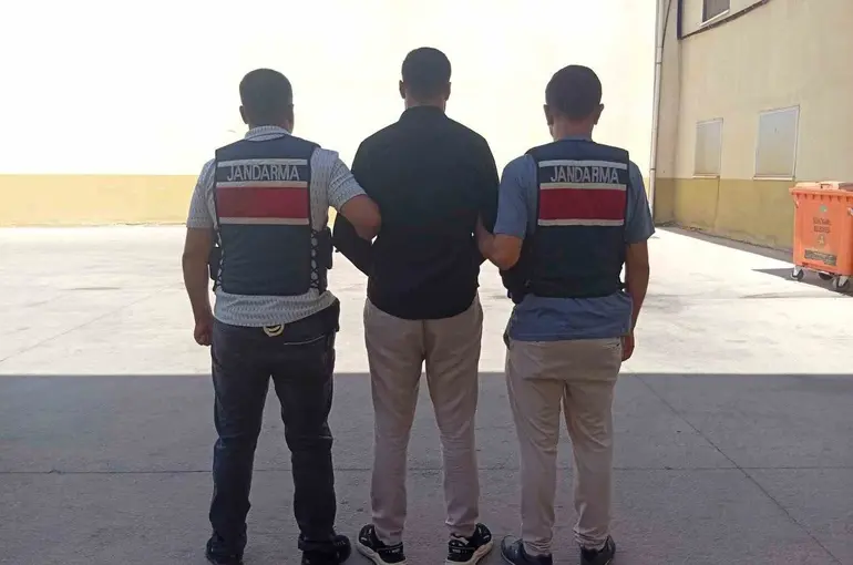 Kesinleşmiş 14 yıl cezayla aranan şahıs yakalandı
