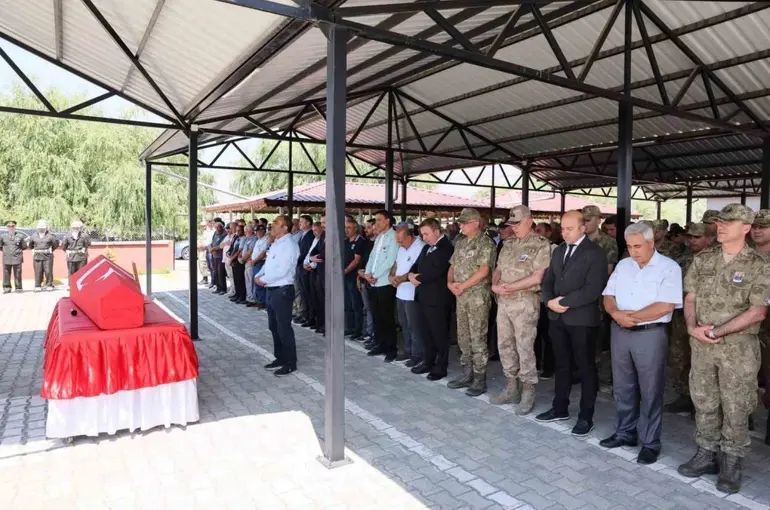 Kıbrıs Gazisi Güngör son yolculuğuna uğurlandı
