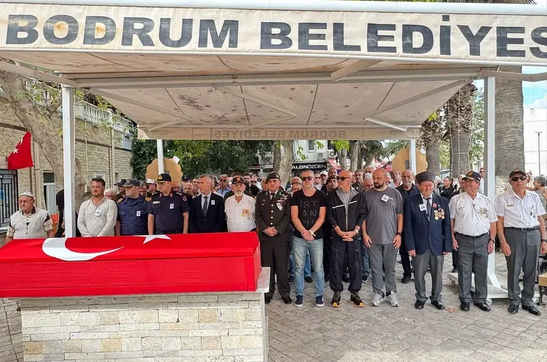 Kıbrıs gazisi son yolculuğuna uğurlandı
